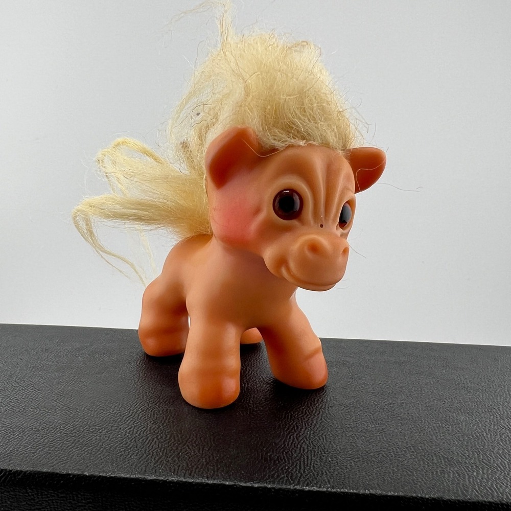 RARE Vintage Denmark Dam Troll Horse Figure Peach Vinyl Blonde Hair Amber Eyes - Picture 7 of 8
